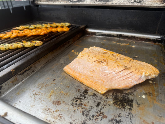 🐟 Lachs auf der Plancha – außen knusprig, innen saftig