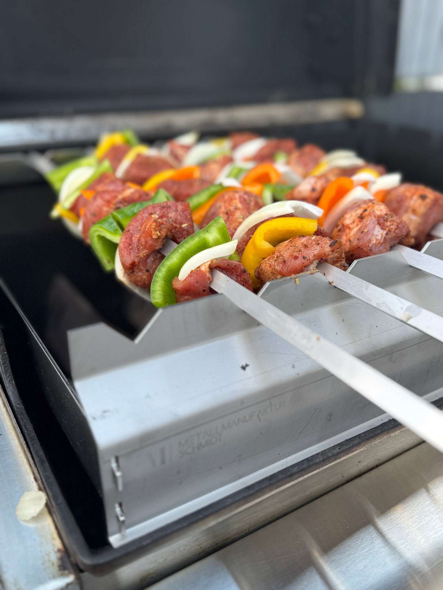 Edelstahl Mangal Grill - Schaschlikgrill - Spießgrill - Weber Spirit Serie 300